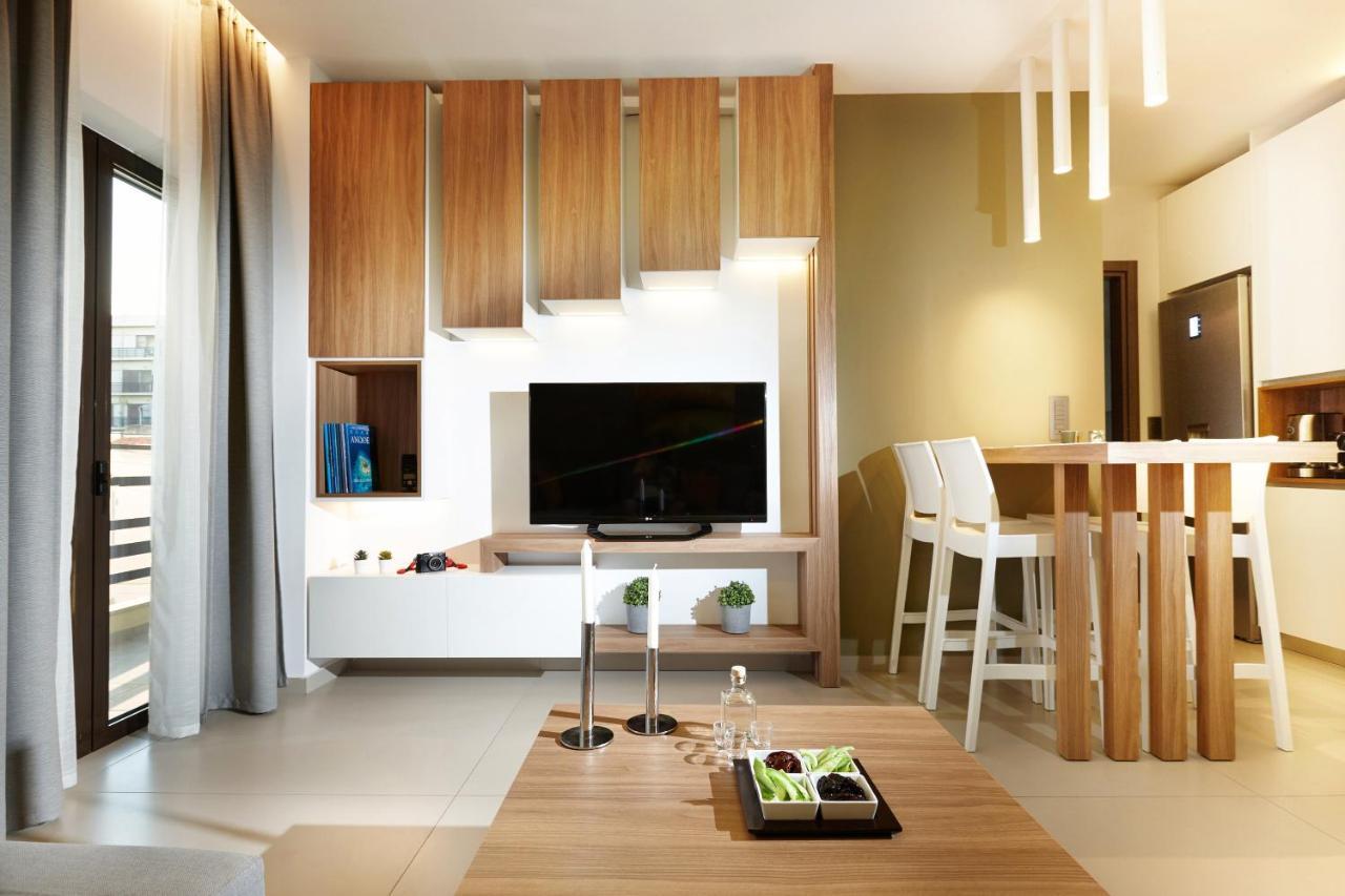 Armi Luxury Apartment In The Heart Of The City 하니아 외부 사진